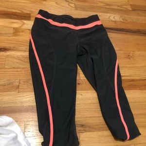 3 pairs of workout leggings + 2 workout tanks